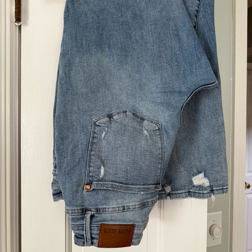 Judy Blue Relaxed Blue Jeans 14W straight leg